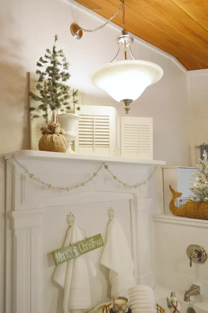 Bathroom Christmas Decor Ideas 