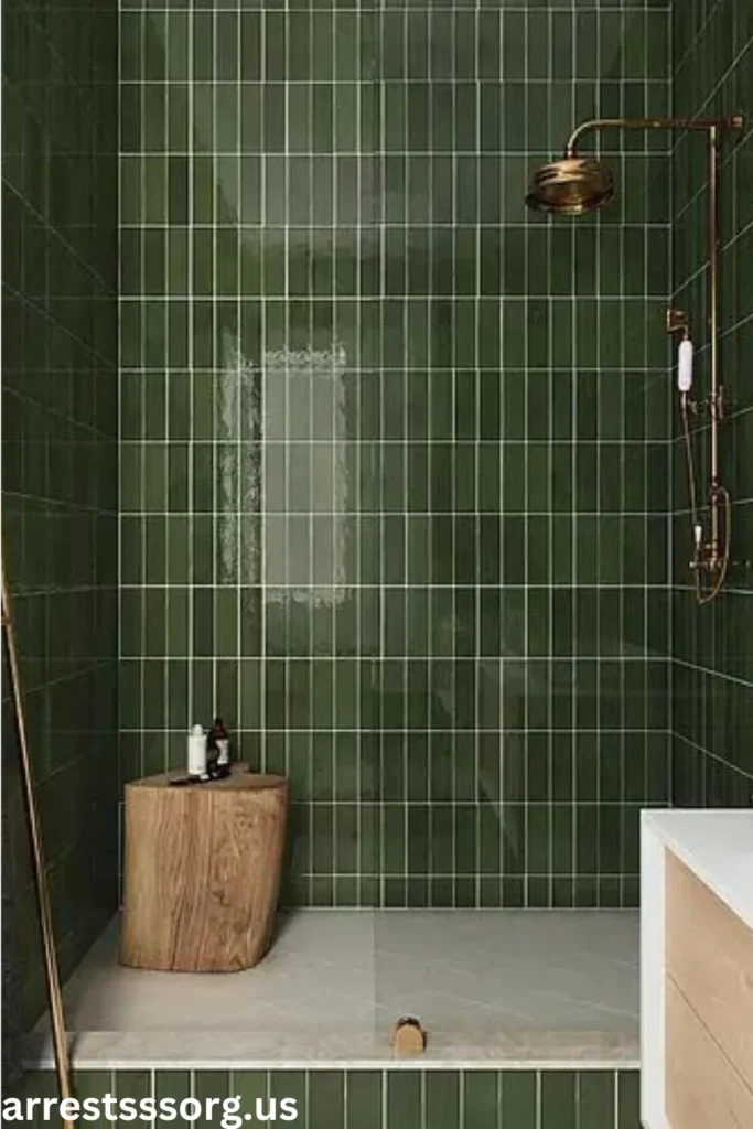 Brick-Look and Glossy Tile Combination