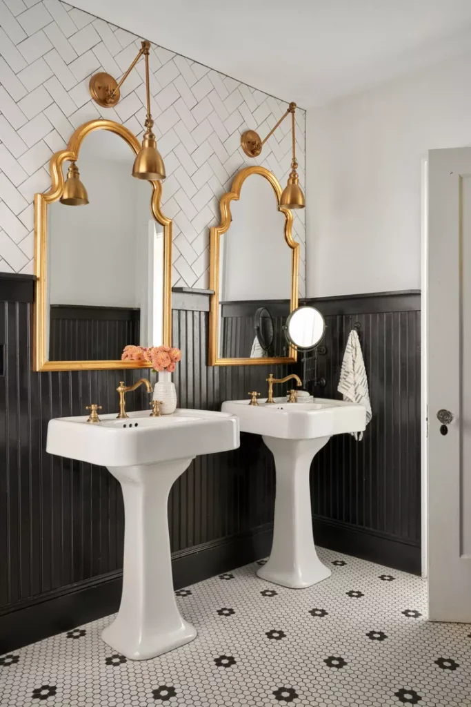 Black Bathroom Ideas