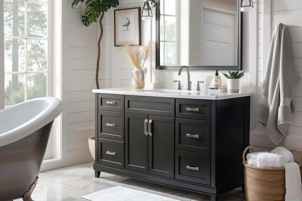 Black Bathroom Ideas