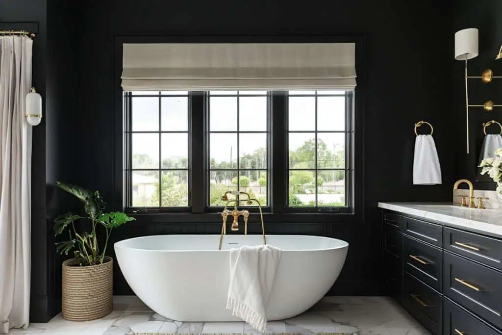 Black Bathroom Ideas