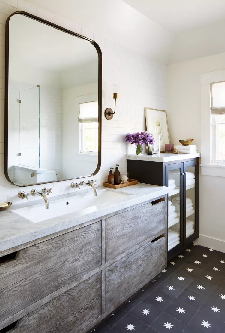 Farmhouse Bathroom Design